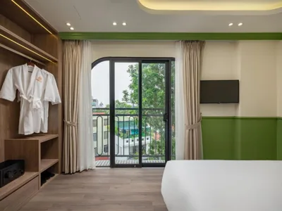 Deluxe Double Room with Balcony — GRAND SOL LUXURY BOUTIQUE Hotel
